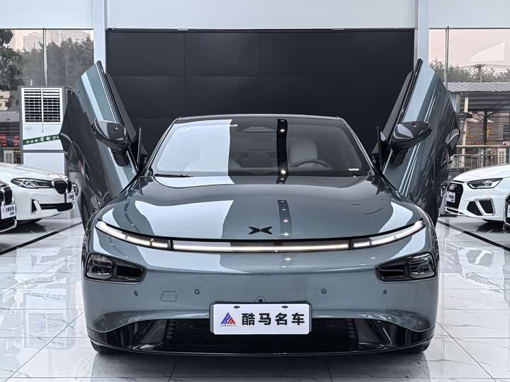 Фото 2 - XPeng P7