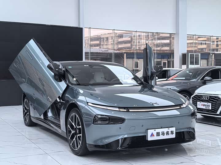 Фото 3 - XPeng P7