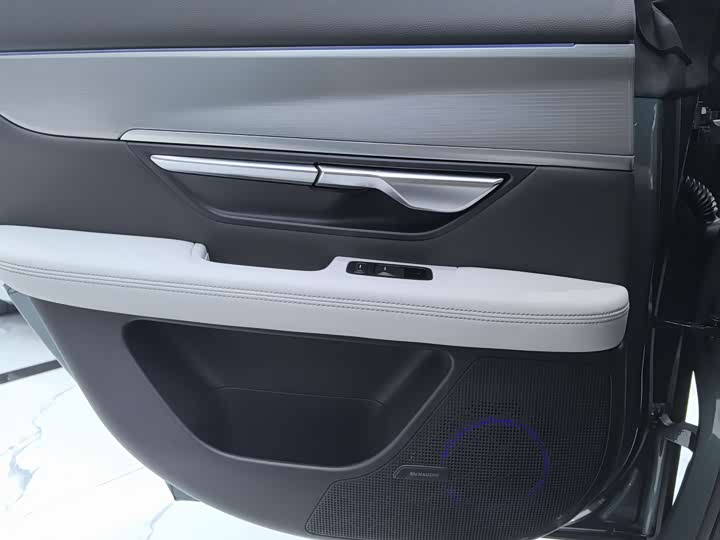 Фото 5 - XPeng P7