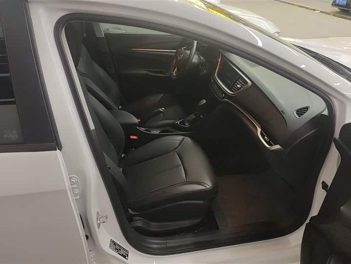 Фото 8 - Buick Excelle GT