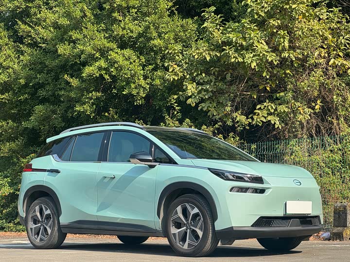 Фото 2 - GAC Aion V