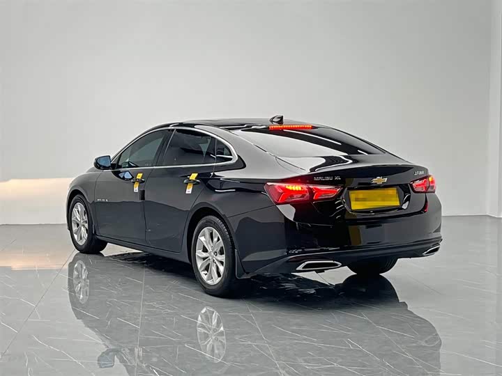 Фото 4 - Chevrolet Malibu XL