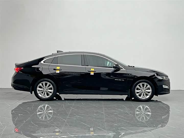 Фото 7 - Chevrolet Malibu XL