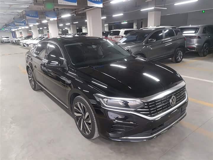Фото 4 - Volkswagen Passat