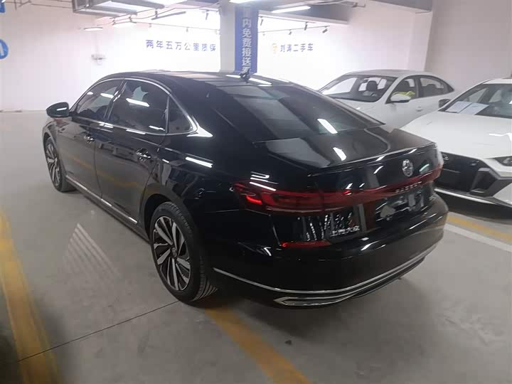 Фото 5 - Volkswagen Passat