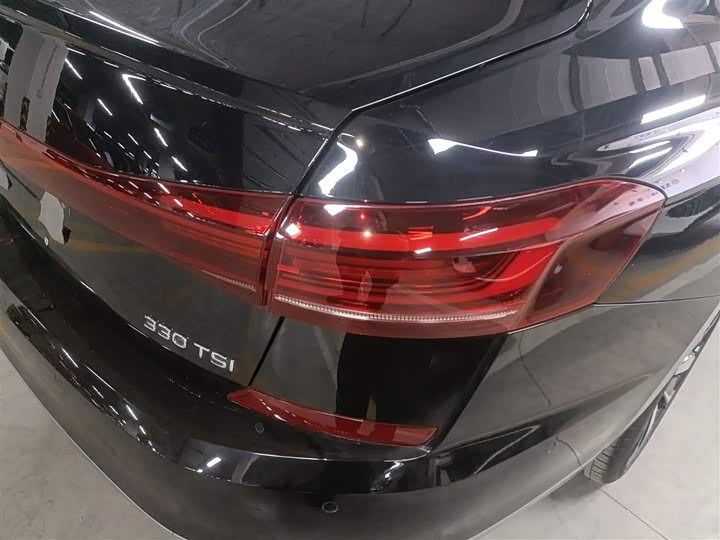 Фото 8 - Volkswagen Passat