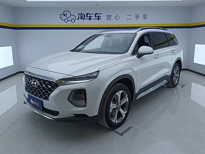 Фото 1 - Hyundai Santa Fe