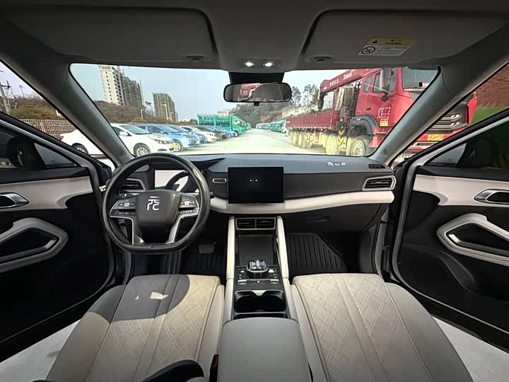 Фото 4 - BYD Yuan Up