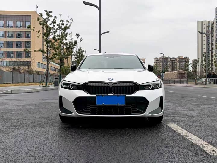 Фото 2 - BMW 3 Series