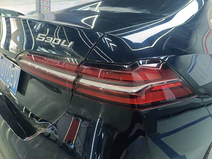 Фото 9 - BMW 5 Series