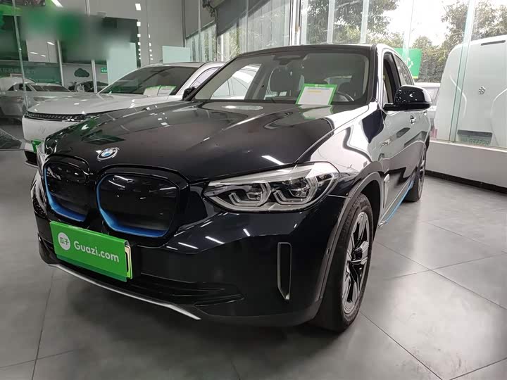 Фото 2 - BMW iX3