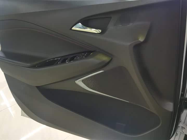 Фото 7 - Chevrolet Orlando