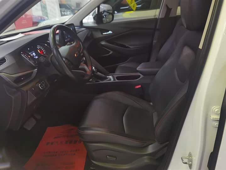 Фото 9 - Chevrolet Orlando