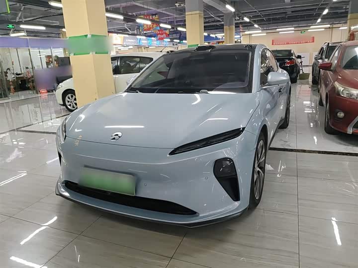 Фото 1 - Nio ET5