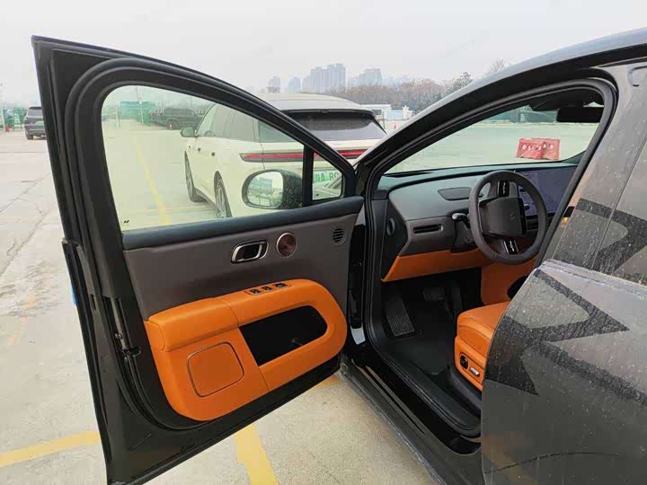 Фото 4 - LiXiang i6