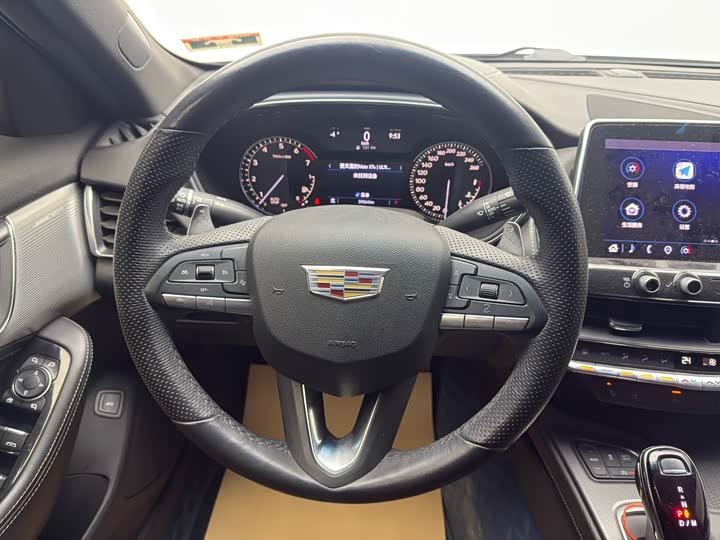 Фото 8 - Cadillac CT5