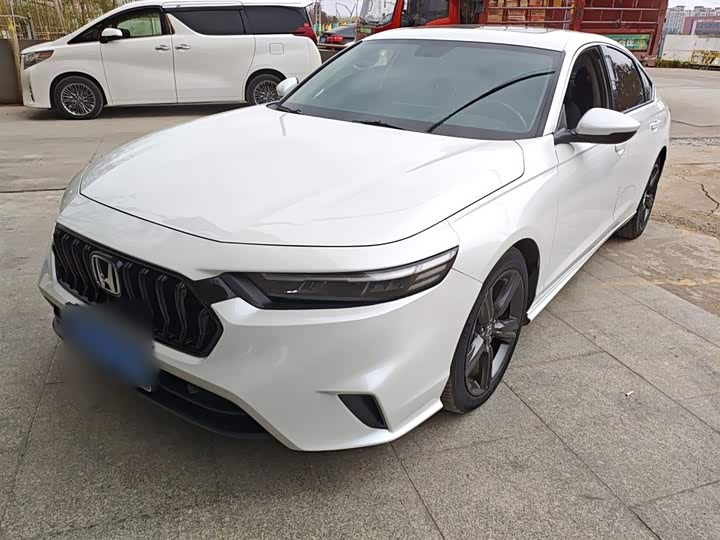 Фото 1 - Honda Inspire