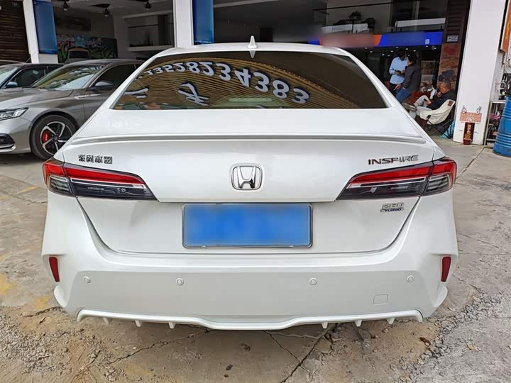 Фото 5 - Honda Inspire