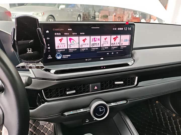 Фото 8 - Honda Inspire