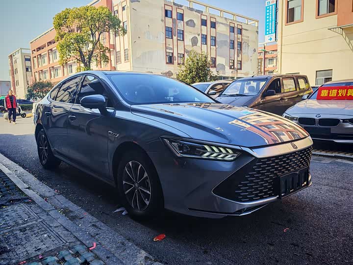 Фото 3 - BYD Qin Plus