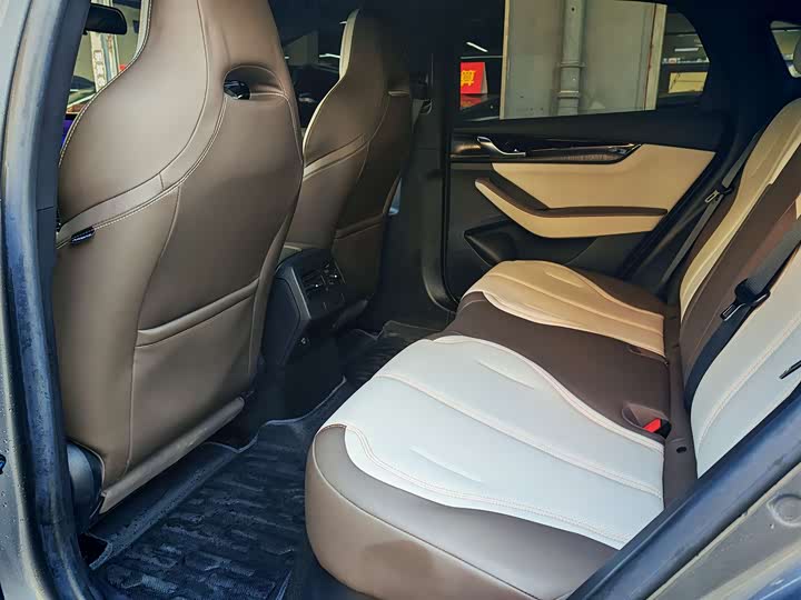 Фото 6 - BYD Qin Plus