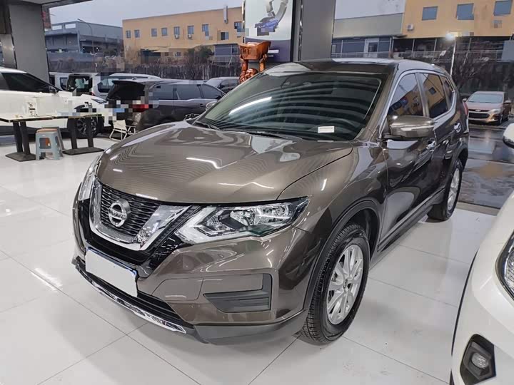 Фото 2 - Nissan X-Trail