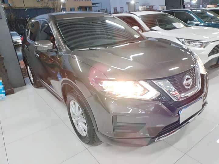Фото 4 - Nissan X-Trail