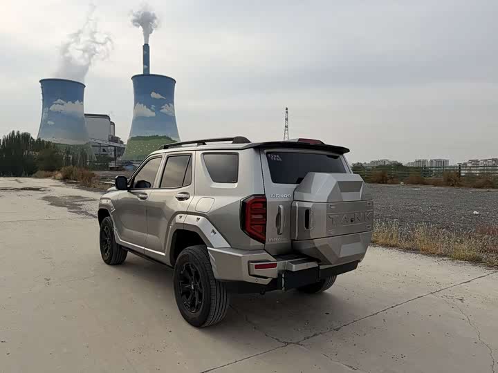 Фото 4 - Tank 400 Hybrid