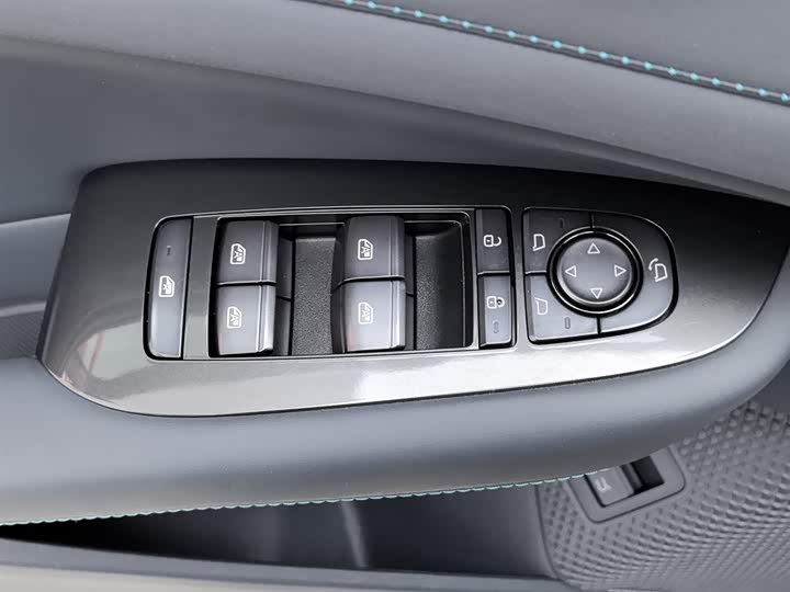 Фото 9 - BYD Seal 06 GT