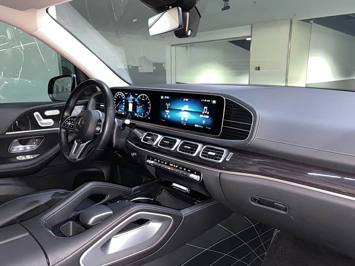 Фото 9 - Mercedes-Benz GLE-Class