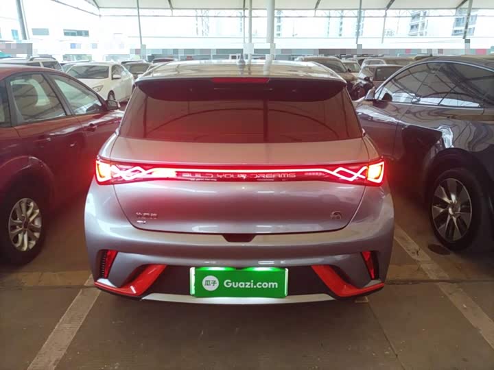 Фото 6 - BYD Dolphin