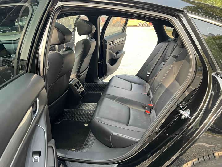 Фото 8 - Honda Inspire