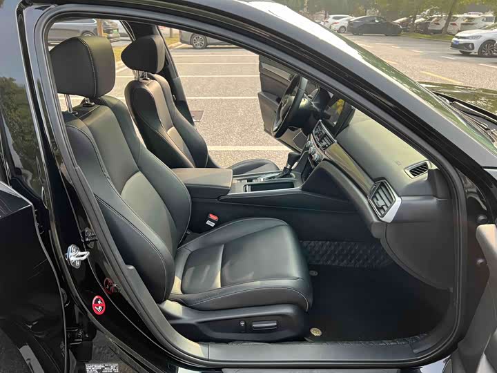 Фото 9 - Honda Inspire