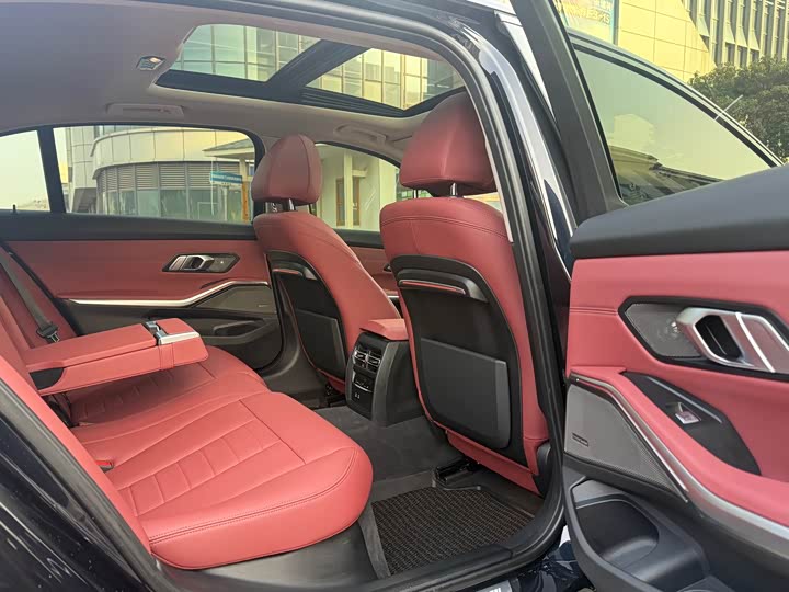 Фото 9 - BMW 3 Series