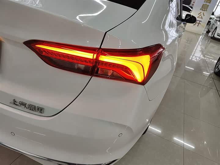 Фото 8 - Buick Verano