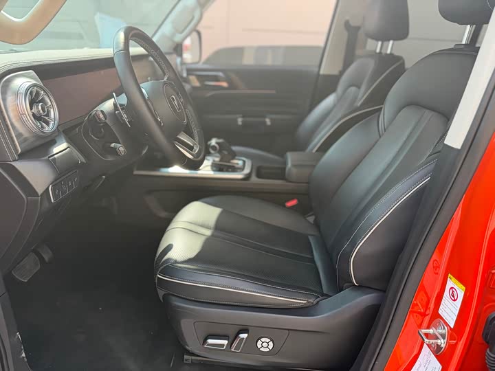 Фото 7 - Tank 300