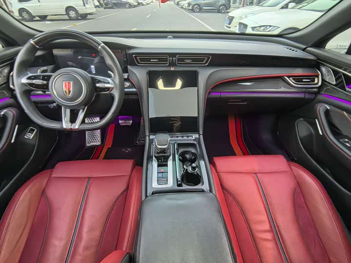 Фото 5 - Hongqi H6