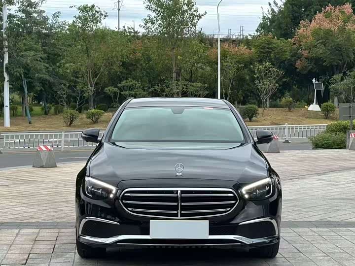Фото 2 - Mercedes-Benz E-Class Hybrid