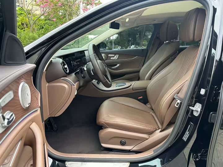 Фото 4 - Mercedes-Benz E-Class Hybrid