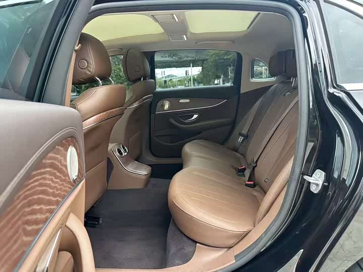 Фото 6 - Mercedes-Benz E-Class Hybrid