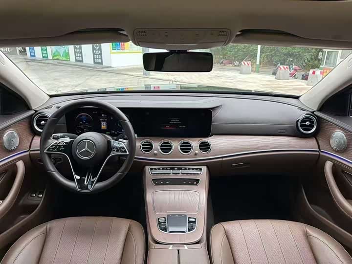 Фото 7 - Mercedes-Benz E-Class Hybrid