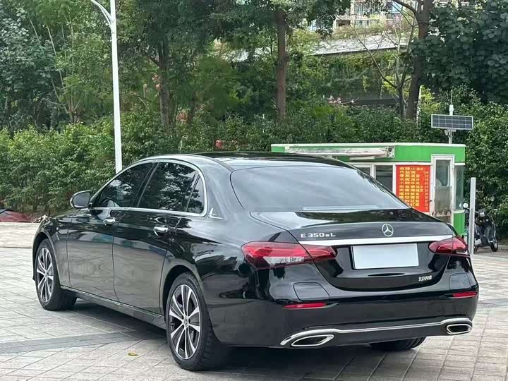 Фото 9 - Mercedes-Benz E-Class Hybrid