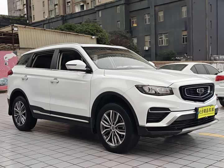 Фото 3 - Geely Atlas