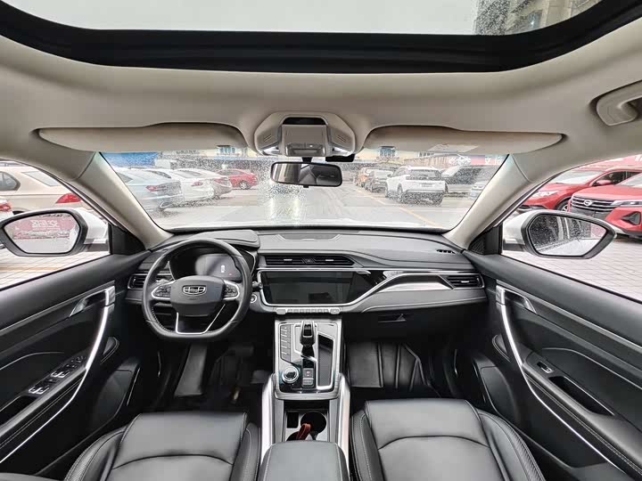 Фото 6 - Geely Atlas