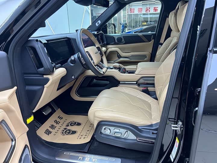 Фото 4 - BYD FangChengBao Leopard 8