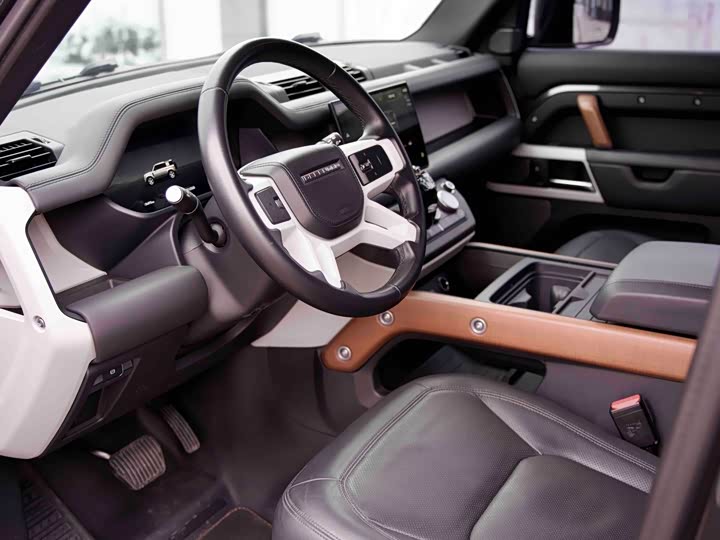 Фото 7 - Land Rover Defender