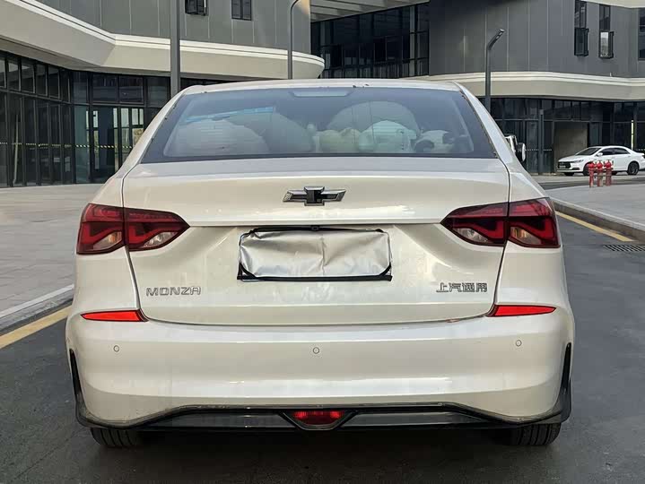 Фото 8 - Chevrolet Monza