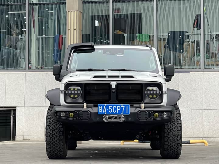 Фото 2 - Tank 300