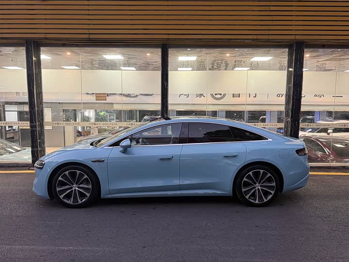 Фото 3 - Luxeed S7