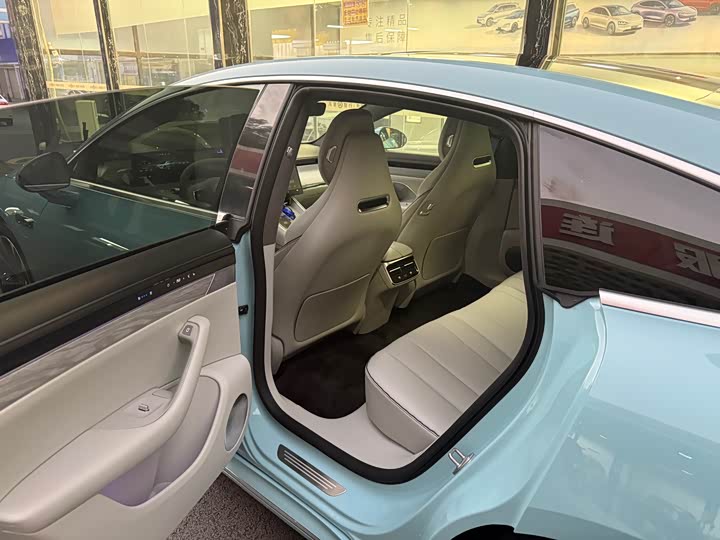 Фото 7 - Luxeed S7